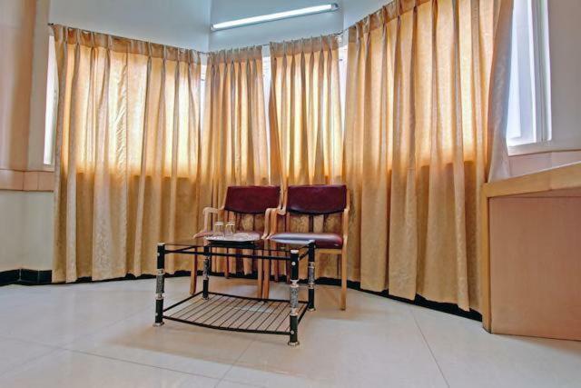 Bharati Lodge Hubli Εξωτερικό φωτογραφία
